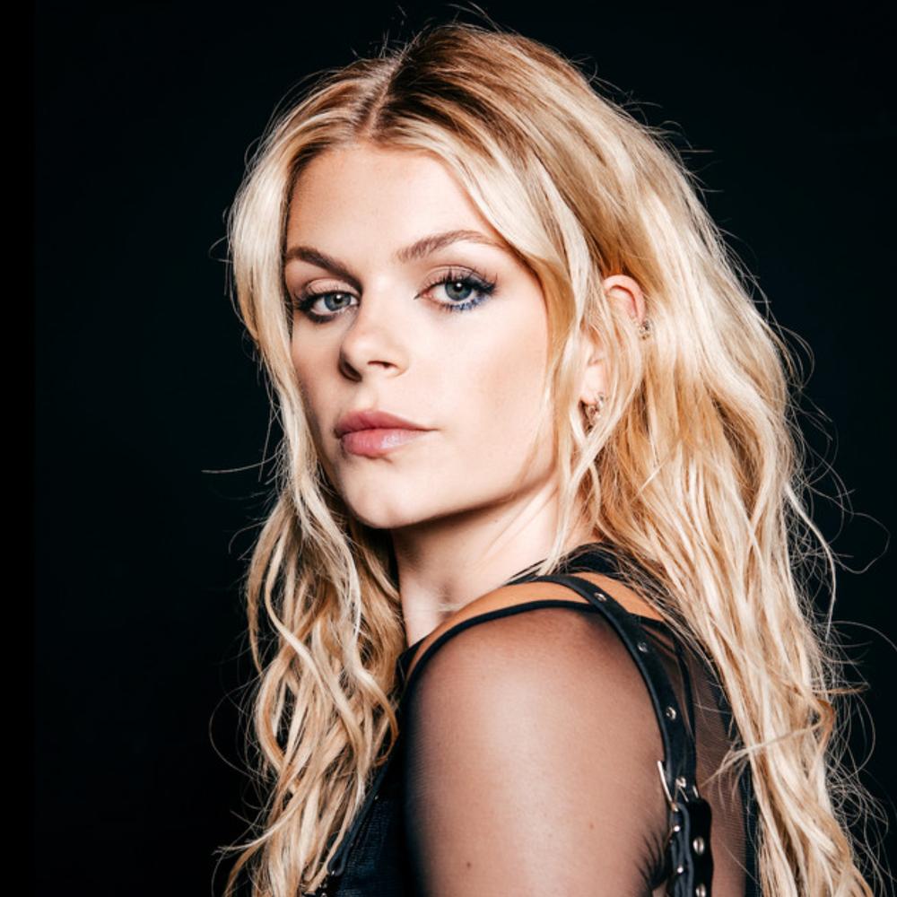 Davina Michelle Davina Michelle Official Resso - List of songs and albums by Davina